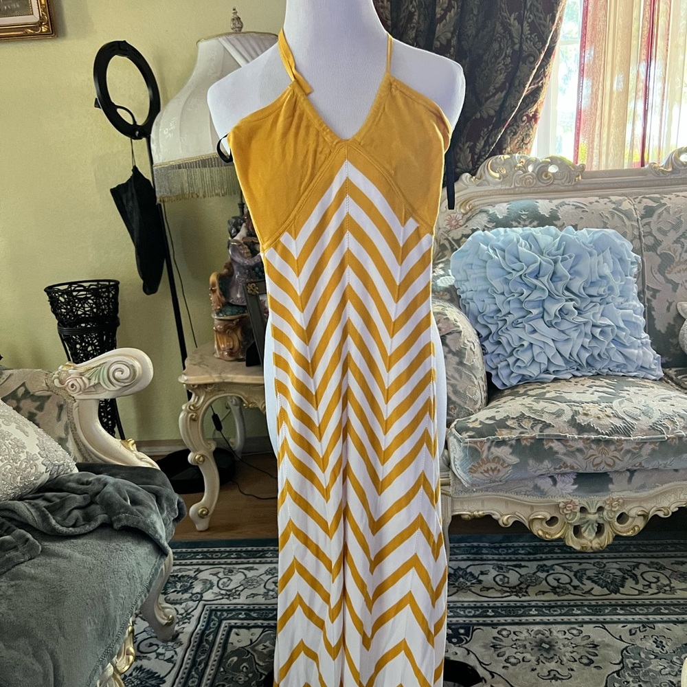 Bebe tie back halter maxi dress.. Size XS